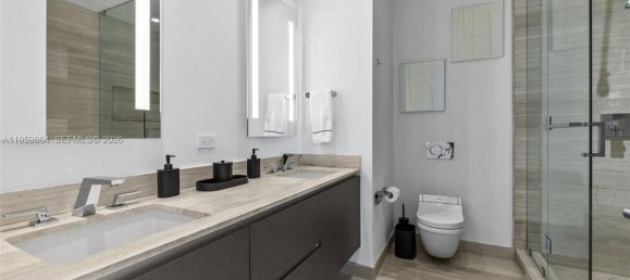 3 chambres propriété commerciale à vendre à Miami, Miami-Dade, Florida, USA № 615619 21