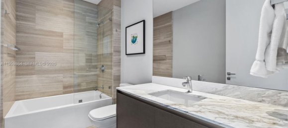3 chambres propriété commerciale à vendre à Miami, Miami-Dade, Florida, USA № 615619 11