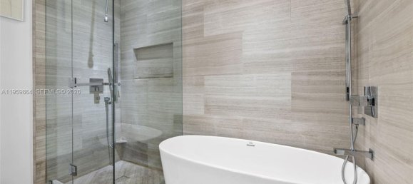 3 chambres propriété commerciale à vendre à Miami, Miami-Dade, Florida, USA № 615619 22