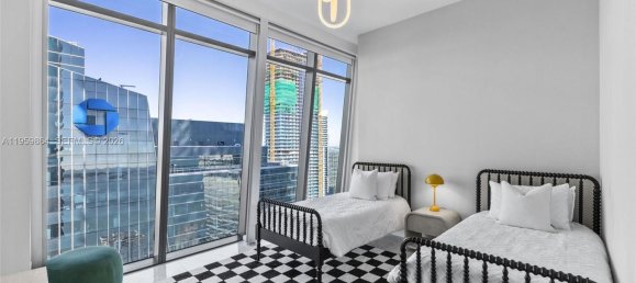 3 chambres propriété commerciale à vendre à Miami, Miami-Dade, Florida, USA № 615619 13