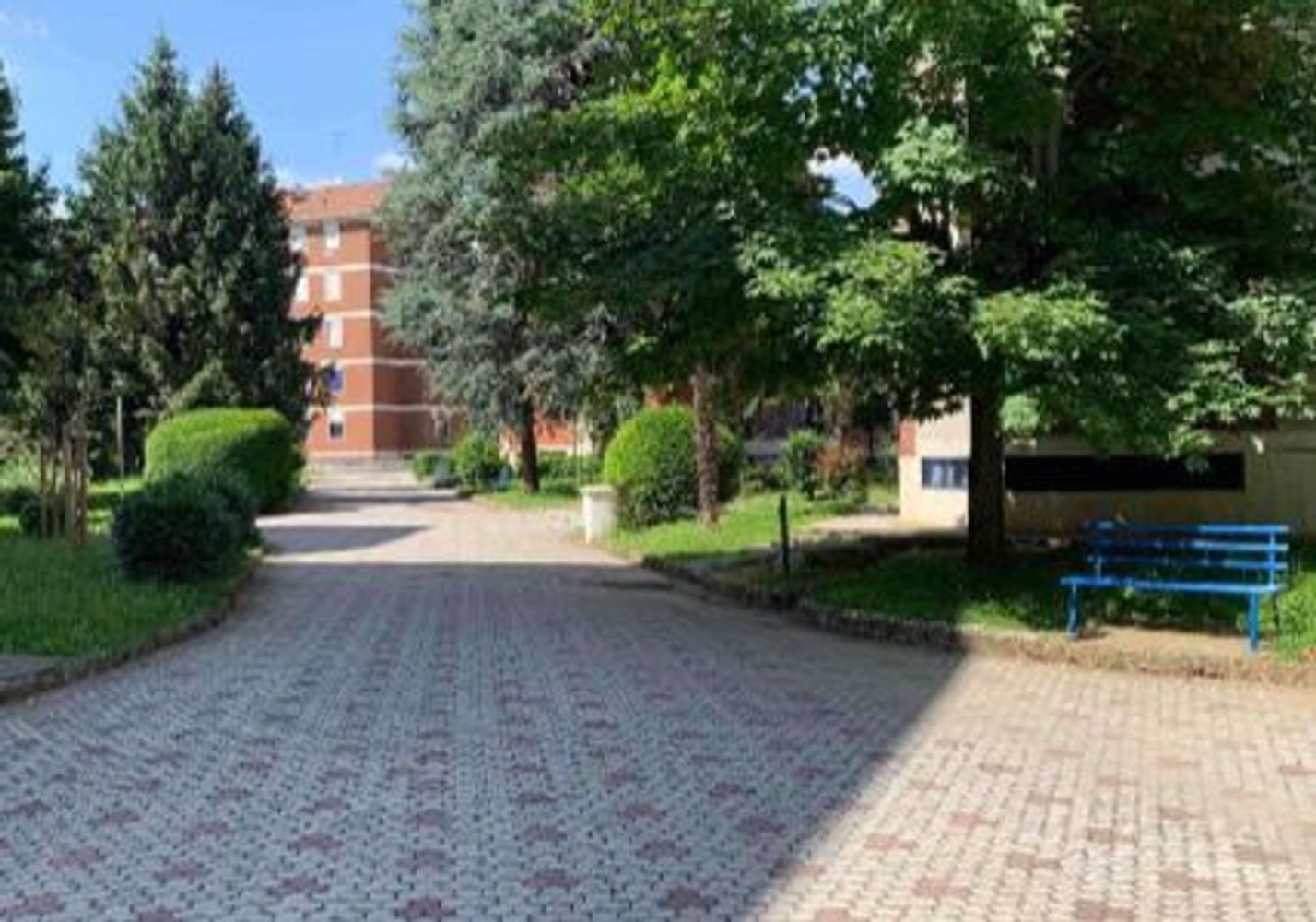 4 rooms Apartment in Limbiate, Italy No. 288242