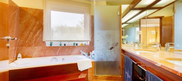 6 bedrooms Villa in Vila Nova de Gaia, Portugal No. 183764 21