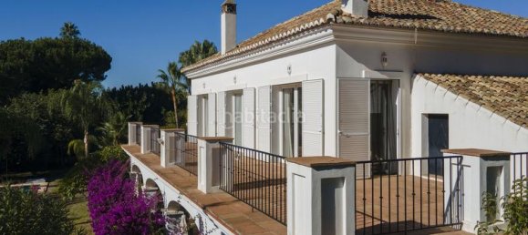 3 bedrooms Villa in Marbella, Spain No. 117174 9