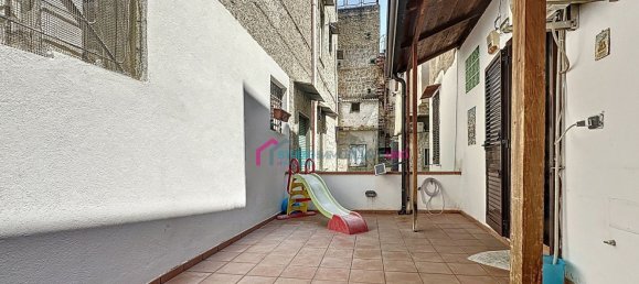 3-salle Appartement à Nola, Italy No. 262312 5