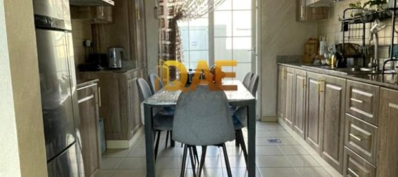 4 bedrooms Villa in Dubai, UAE No. 6694 6