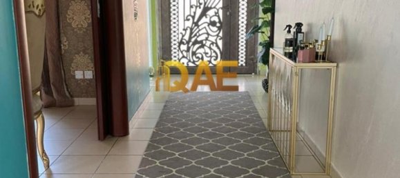 4 bedrooms Villa in Dubai, UAE No. 6694 10