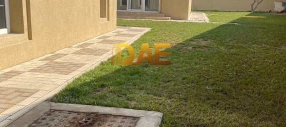 4 bedrooms Villa in Dubai, UAE No. 6694 4