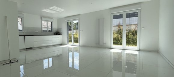 3 bedrooms House in Charleville-Mezieres, France No. 259724 2