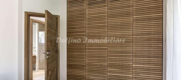 Вилла с 5 комнатами в Палау, Италия № 38585 37