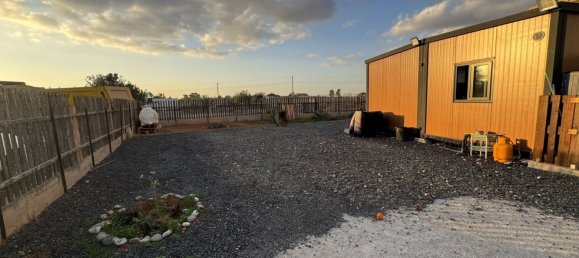 Terra em Larnaka, Cyprus 461 m² N.º 181226 2