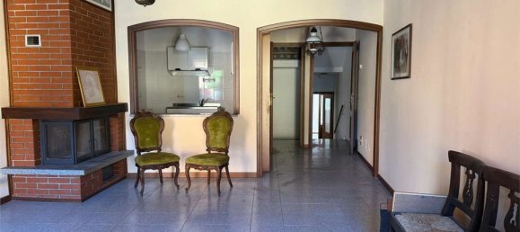 5 rooms House in Romagnano Sesia, Italy No. 285666 4