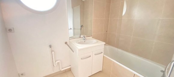 Casa de 2 dormitorios en Orleans, France No. 160234 6