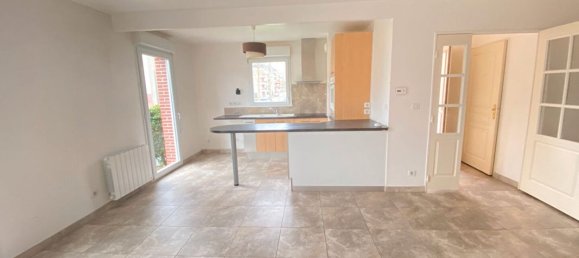 Casa de 2 dormitorios en Orleans, France No. 160234 3