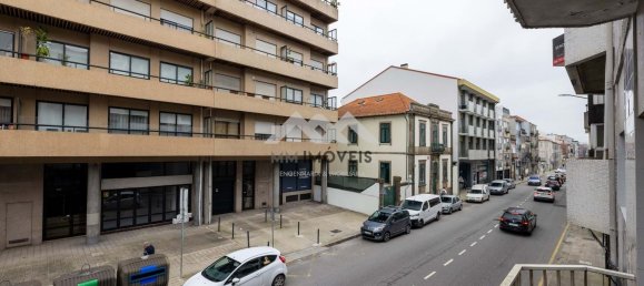 322m² Building in Porto, Portugal No. 145275 23