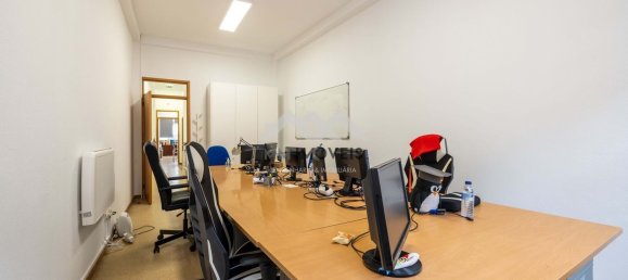 322m² Building in Porto, Portugal No. 145275 22