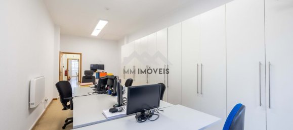 322m² Building in Porto, Portugal No. 145275 35