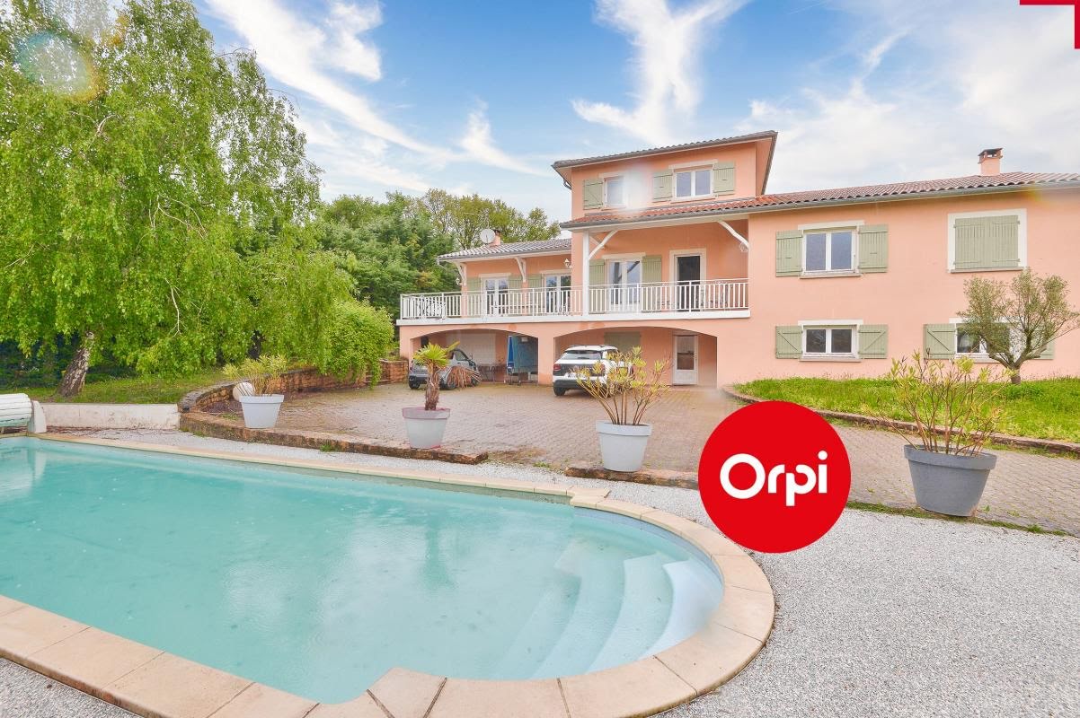 4 bedrooms House in Lyon, France No. 308043