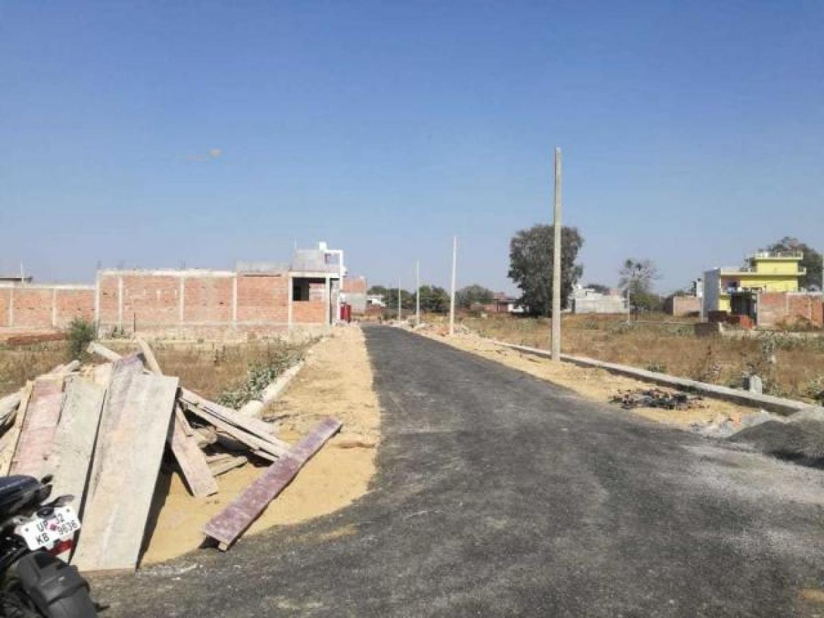  Land in Lucknow, India No. 31206