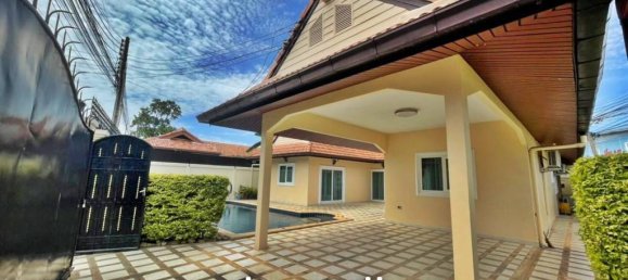 4 bedrooms Cafe / restaurant in Bang Lamung, Thailand No. 15667 2