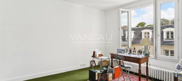 3 bedrooms Duplex in Paris, France No. 110714 14