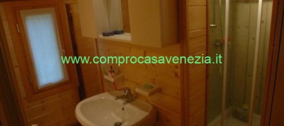 Дом с 6 комнатами в Валь ди Зольдо, Италия № 238250 26