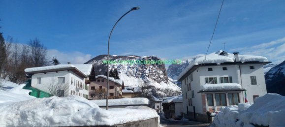 Дом с 6 комнатами в Валь ди Зольдо, Италия № 238250 16