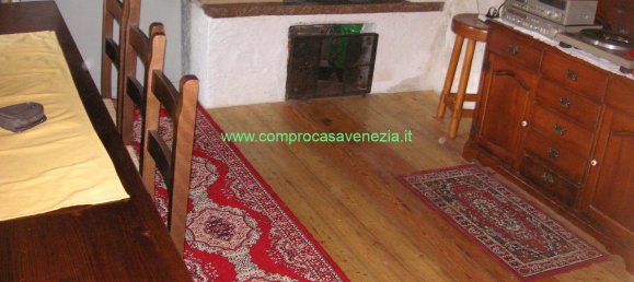 Дом с 6 комнатами в Валь ди Зольдо, Италия № 238250 11