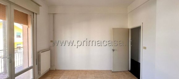 2 rooms Apartment in Jesolo, Italy No. 202061 3