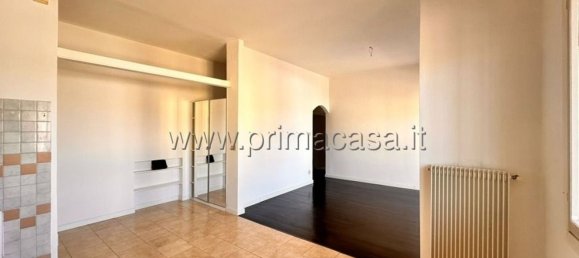2 rooms Apartment in Jesolo, Italy No. 202061 10