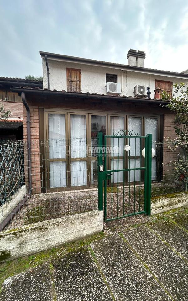 3 rooms House in Comacchio, Italy No. 29641