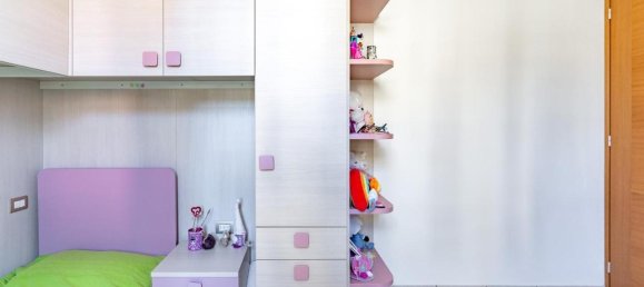 Дом с 6 комнатами в Эмполи, Италия № 79037 15