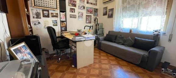 3 Schlafzimmer Wohnung in Palermo, Italy, Nr. 348444 8