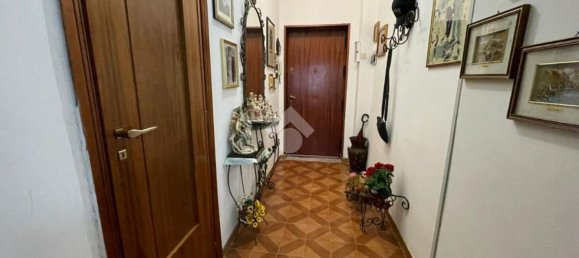 3 Schlafzimmer Wohnung in Palermo, Italy, Nr. 348444 3