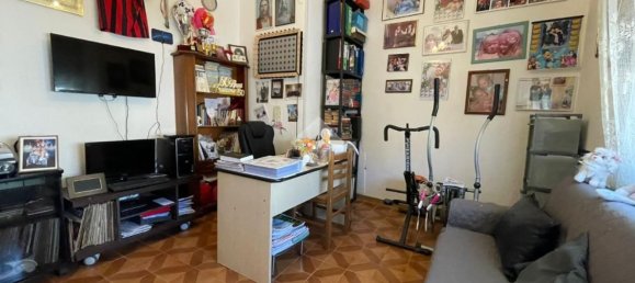 3 Schlafzimmer Wohnung in Palermo, Italy, Nr. 348444 2