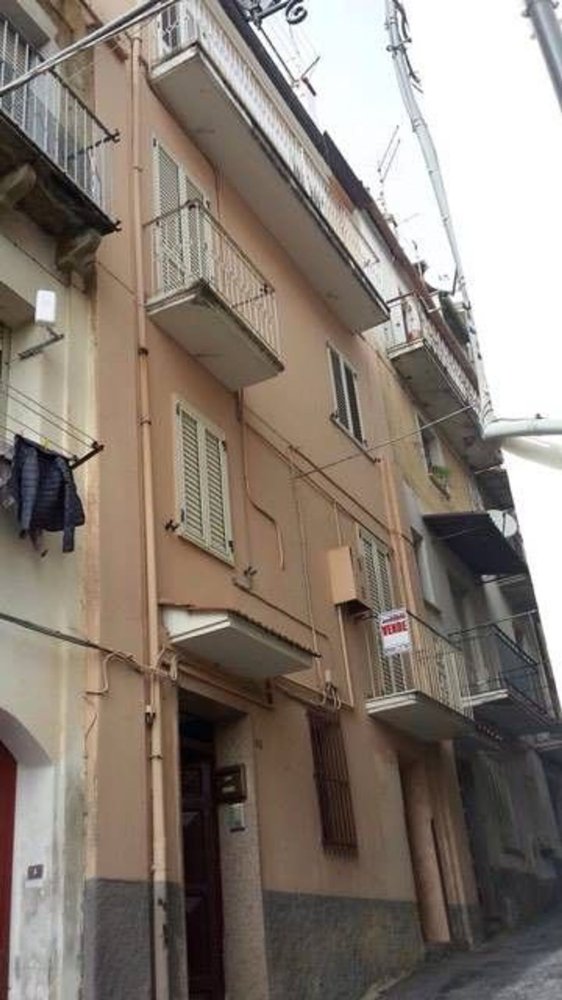 5 Schlafzimmer Wohnung in Lamezia Terme, Italy, Nr. 104296