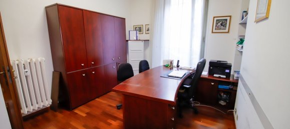 115m² Office in Turin, Italy No. 211049 12