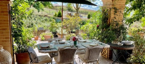 4 Schlafzimmer Villa in Volterra, Italy, Nr. 288 3