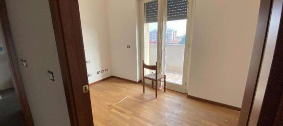 53-Zimmer Wohnung in Abbiategrasso, Italy, Nr. 7840 25