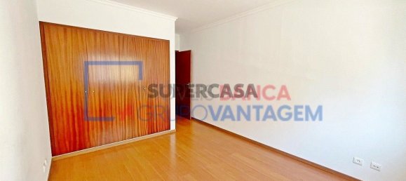 2 Schlafzimmer Wohnung in Barreiro, Portugal, Nr. 209757 2