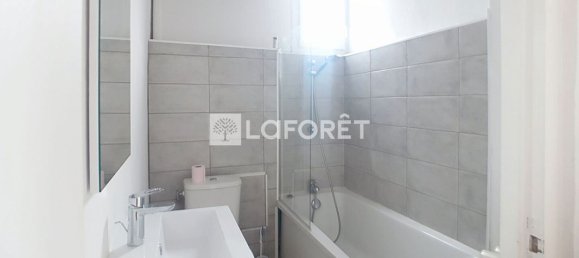 Apartamento de 2 dormitorios en Evreux, France No. 358093 5