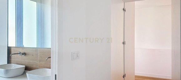 4 Schlafzimmer Doppelhaus in Lisbon, Portugal, Nr. 96632 12