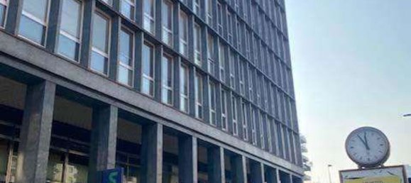 Oficina en Milan, Italy 630 m² No. 359008 4