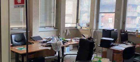 Oficina en Milan, Italy 630 m² No. 359008 31