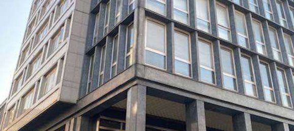 Oficina en Milan, Italy 630 m² No. 359008 3