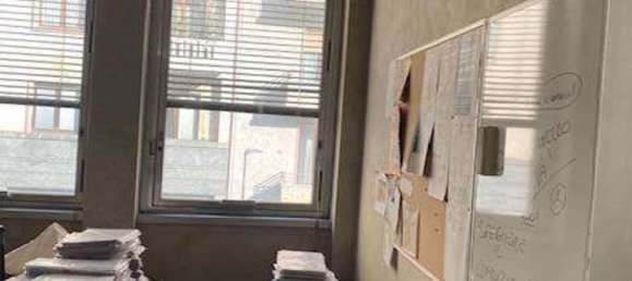 Oficina en Milan, Italy 630 m² No. 359008 34