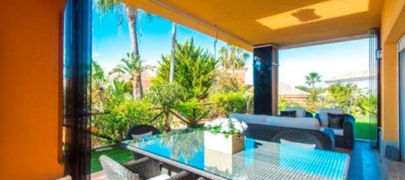 3 bedrooms Villa in Marbella, Spain No. 2542 14