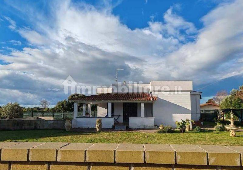 3غرفة شقة في Ardea, Italy رقم 363999