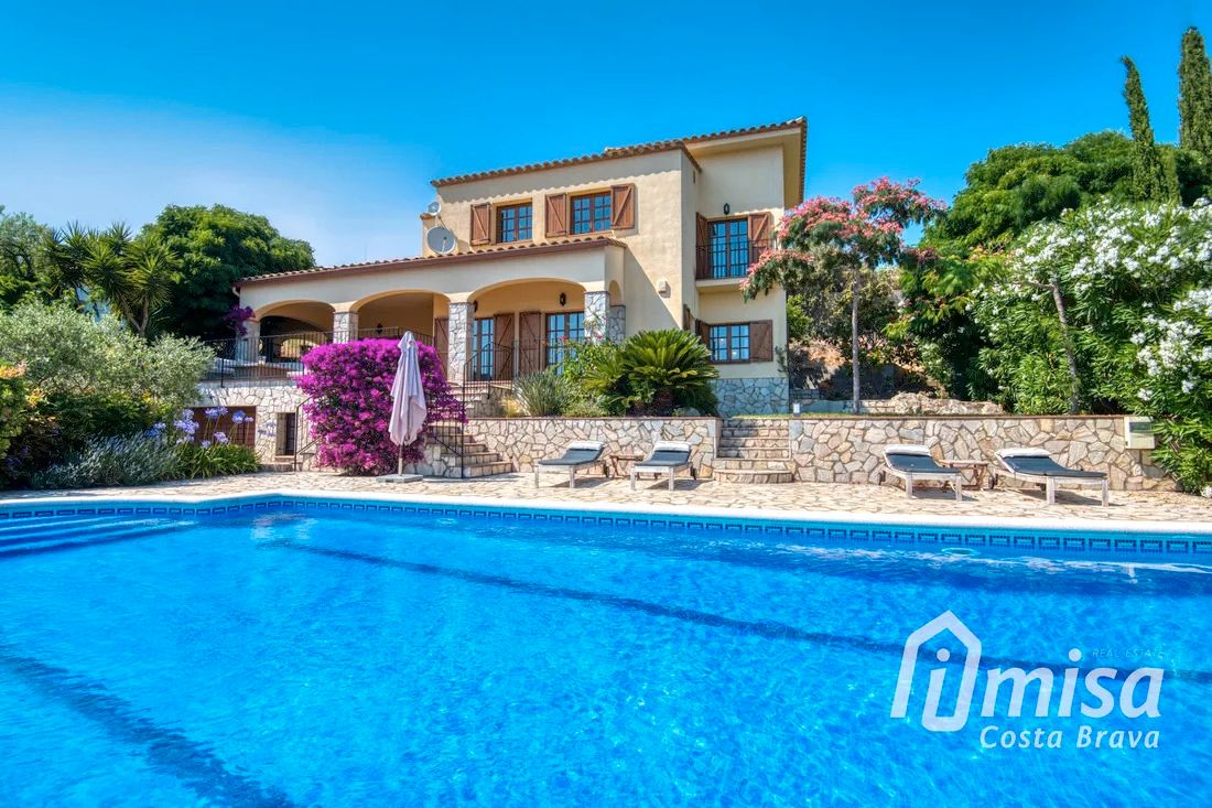 Casa de 4 dormitorios en Calonge, Spain No. 160271