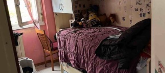 2-salle Appartement à Albino, Italy No. 8589 30