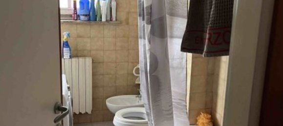 2-salle Appartement à Albino, Italy No. 8589 26